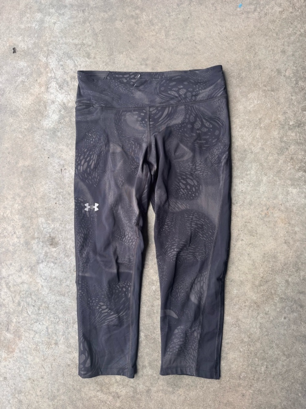 Under Armour Black Patterned Capri Leggings - Women's